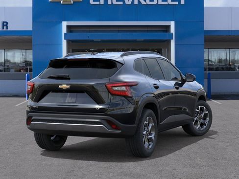New 2026 Chevrolet Trax LT image 4