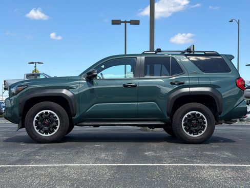 Used 2025 Toyota 4Runner TRD Off-Road Premium AWD/4WD image 7