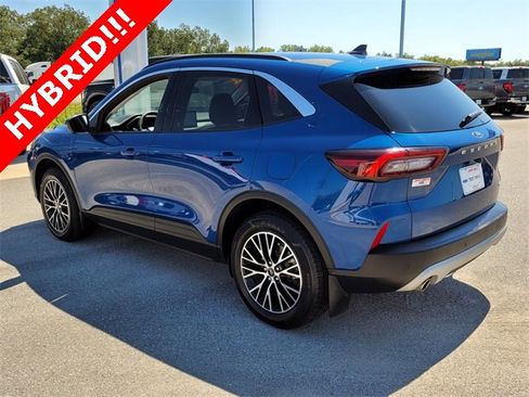 Used 2023 Ford Escape SE image 8