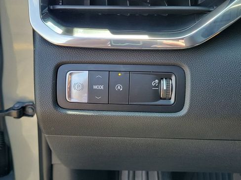 New 2026 GMC Acadia Elevation w/ Elevation Premium Package FWD image 21