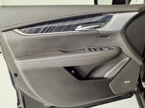 Certified 2024 Cadillac XT6 Premium Luxury w/ Technology Package image 10