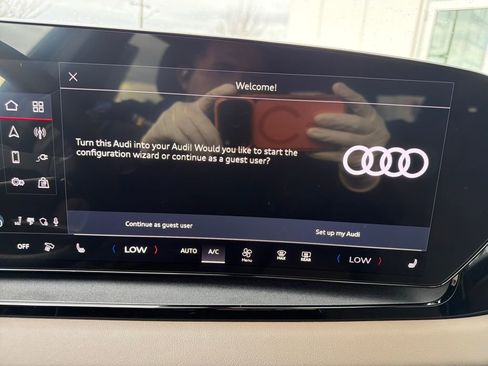 Used 2025 Audi Q6 e-tron Premium w/ Convenience Package image 19