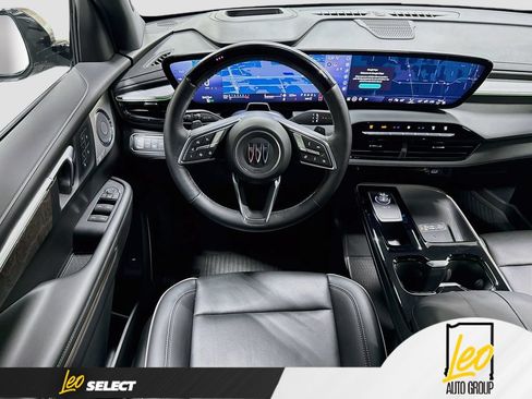 Used 2025 Buick Enclave Avenir w/ Super Cruise Package AWD/4WD image 27