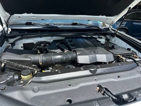 Used 2018 Toyota 4Runner SR5 image 20