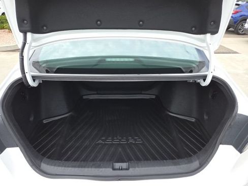 Certified 2023 Honda Accord LX image 18
