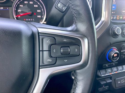 Used 2021 Chevrolet Silverado 1500 LT Trail Boss w/ LT Trail Boss Premium Package AWD/4WD image 24