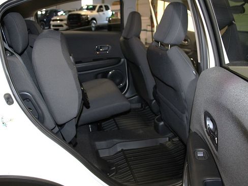 Used 2022 Honda HR-V EX image 31