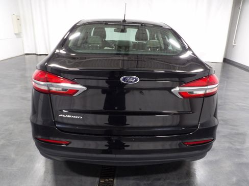 Used 2019 Ford Fusion S FWD image 5