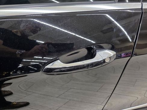 Used 2011 Mercedes-Benz E 550 Sedan image 12