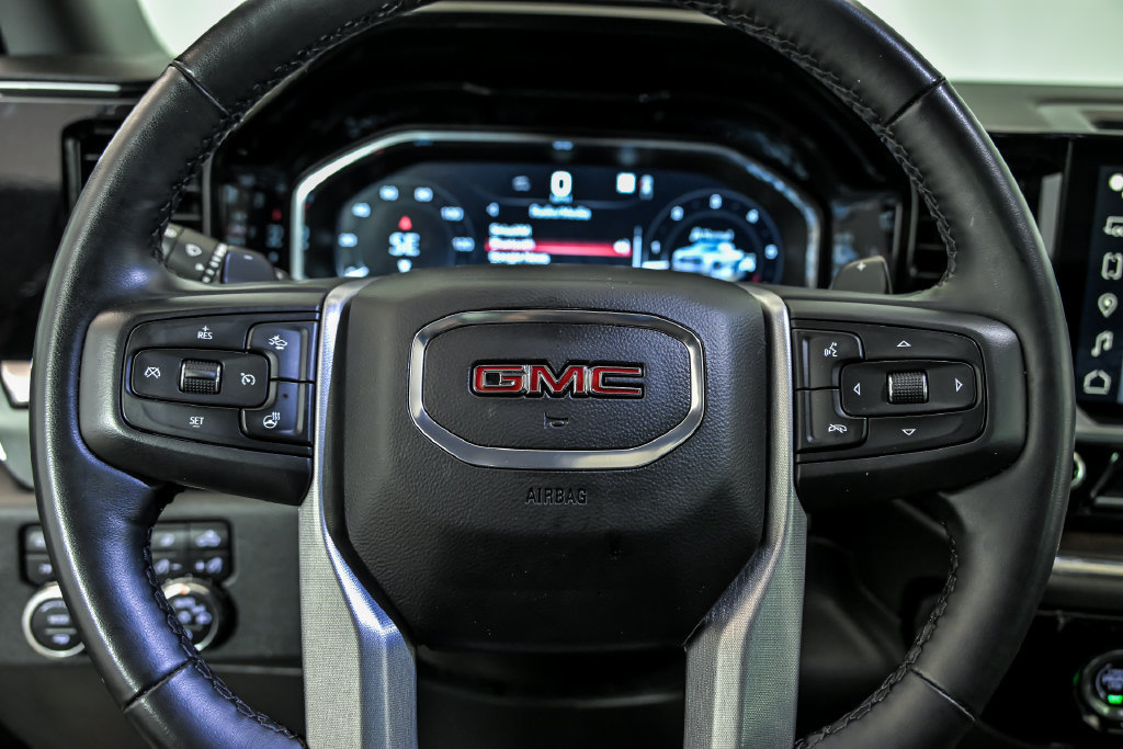 Used 2023 GMC Sierra 1500 SLT AWD/4WD image 22