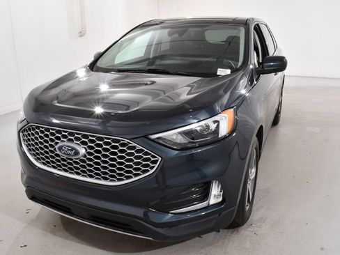 Used 2023 Ford Edge SEL w/ Convenience Package AWD/4WD image 2