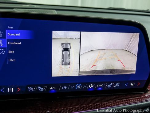 New 2026 Chevrolet Traverse RS w/ LPO, Floor Liner Package image 17