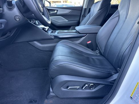 Certified 2025 Acura MDX w/Technology Package image 9