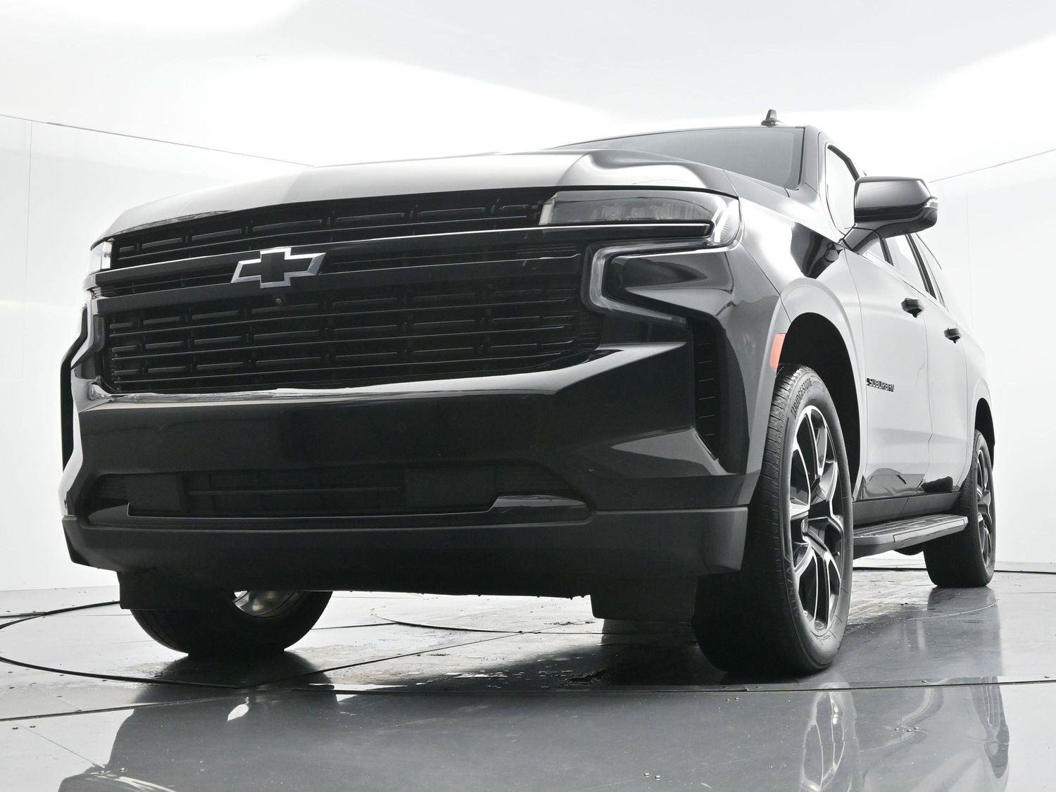 Used 2024 Chevrolet Suburban RST w/ Luxury Package AWD/4WD image 53