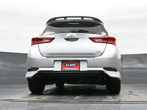 Used 2018 Toyota Corolla iM w/ All-Weather Mat Package image 26