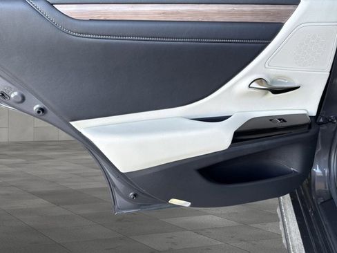 Certified 2023 Lexus ES 350 w/ Premium Package image 25