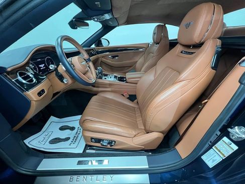 Used 2020 Bentley Continental GT image 4