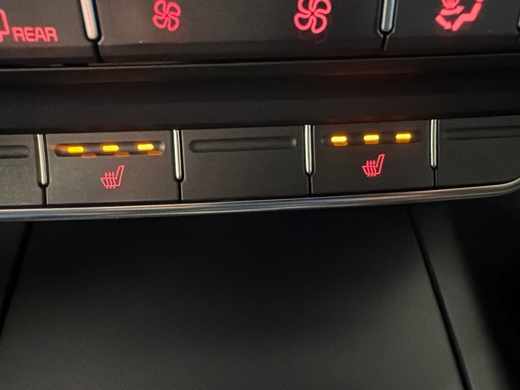 Used 2019 Kia Sorento AWD w/ LX Convenience Package image 70