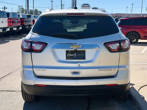 Used 2016 Chevrolet Traverse LT image 5