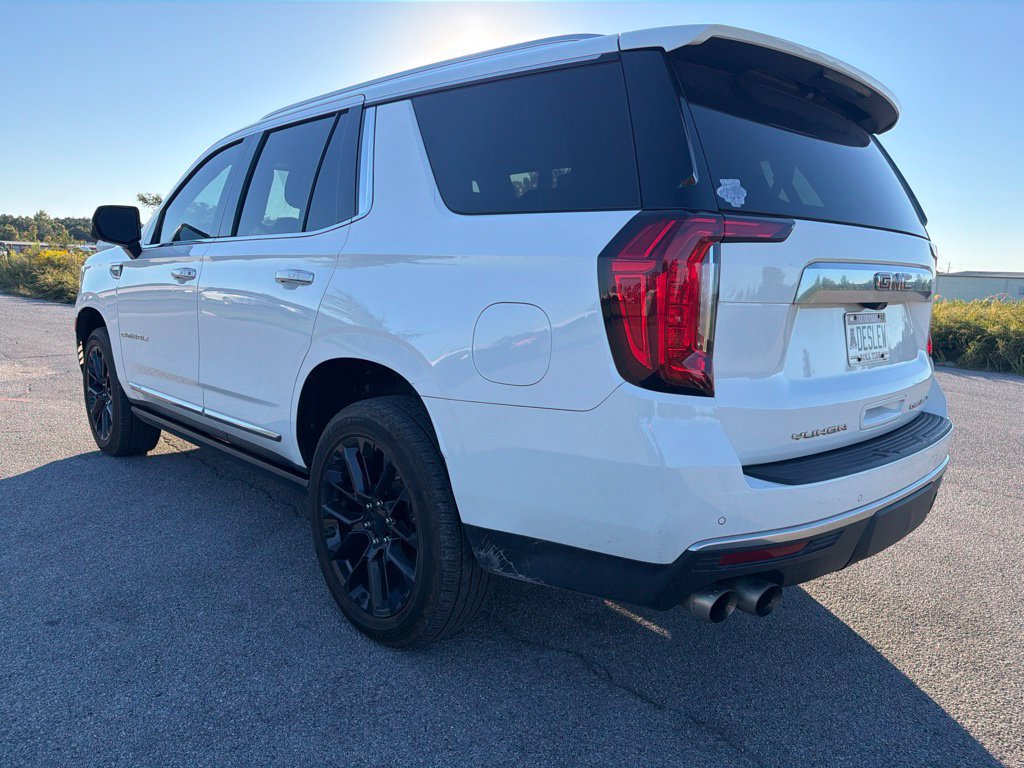 Used 2021 GMC Yukon Denali w/ Denali Premium Package AWD/4WD image 4