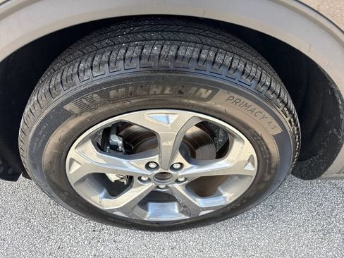 Used 2025 Ford Escape ST-Line FWD image 13