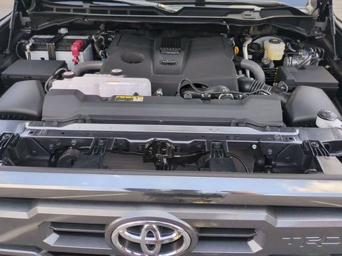 New 2026 Toyota Tundra Platinum AWD/4WD image 32