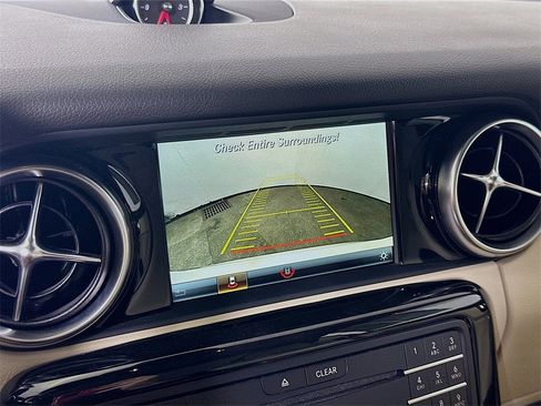 Used 2020 Mercedes-Benz SLC 300 SLC 300 image 10