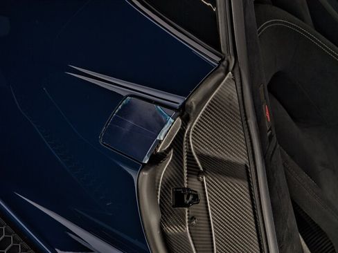 Used 2020 Ford GT Carbon Series RWD image 25