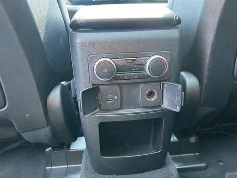 Used 2020 Ford Explorer XLT w/ Equipment Group 202A RWD image 20
