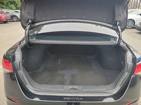 Used 2025 Nissan Sentra SV FWD image 7