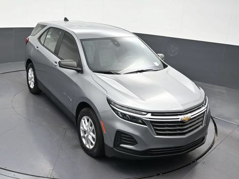 Used 2024 Chevrolet Equinox LS FWD image 23