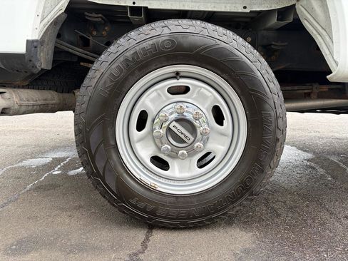 Used 2019 Ford F250 XL w/ XL Value Package AWD/4WD image 19