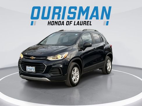Used 2022 Chevrolet Trax LT w/ Driver Confidence Package AWD/4WD image 4