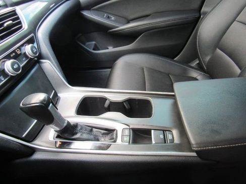 Used 2020 Honda Accord Sport image 39