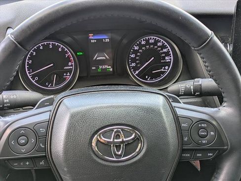 Used 2024 Toyota Camry SE FWD image 11