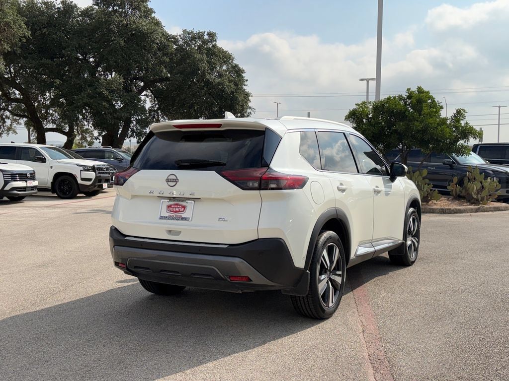 Certified 2023 Nissan Rogue SL w/ SL Premium Package FWD image 5