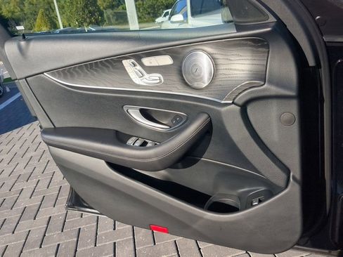Used 2022 Mercedes-Benz E 350 Sedan image 32