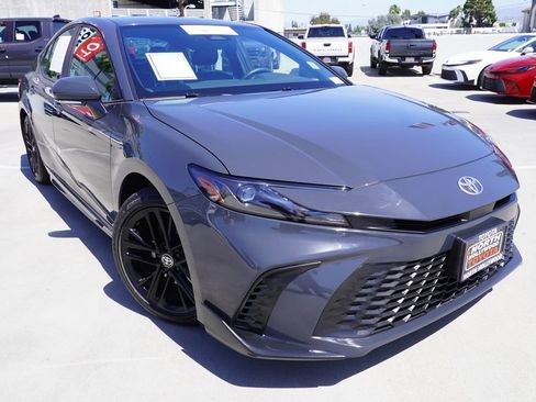 Certified 2025 Toyota Camry SE FWD image 2