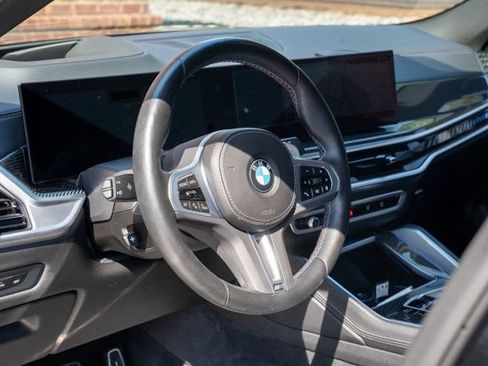 Used 2024 BMW X6 M60i AWD/4WD image 19