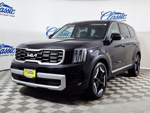 Used 2025 Kia Telluride S FWD image 5