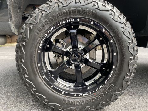 Used 2019 Chevrolet Silverado 1500 LT w/ All-Star Edition AWD/4WD image 44