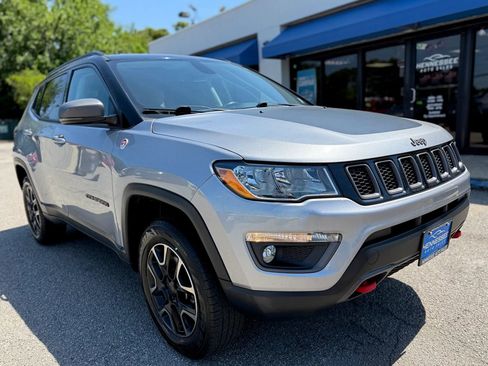 Used 2019 Jeep Compass Trailhawk w/ Cold Weather Group AWD/4WD image 20