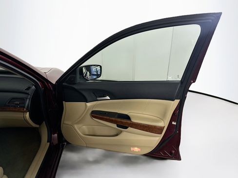 Used 2011 Honda Accord EX-L image 28