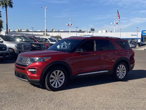 Used 2020 Ford Explorer Limited w/ Class III Trailer Tow Package image 3