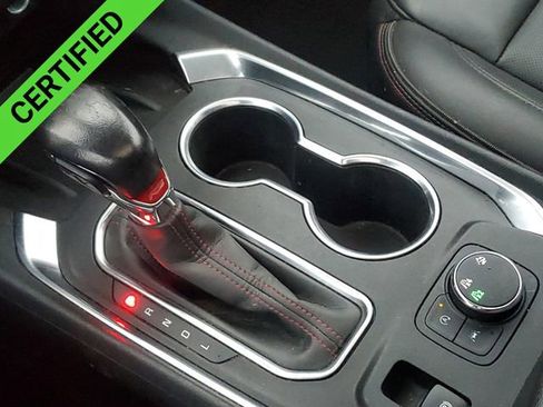 Certified 2022 Chevrolet Traverse RS image 16