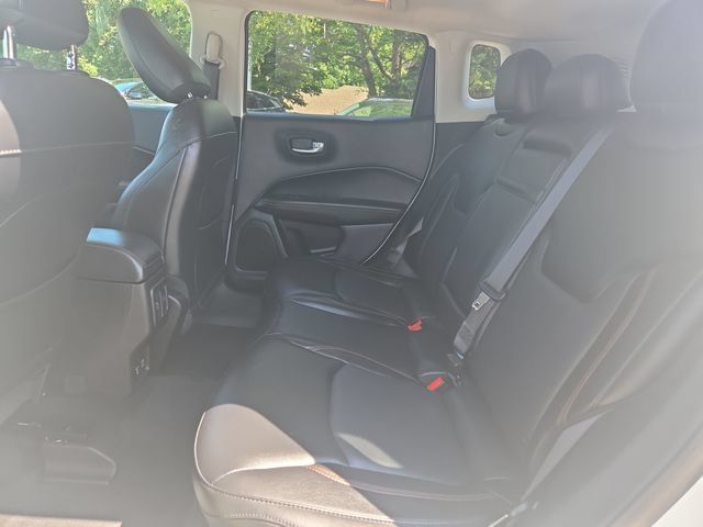 Used 2018 Jeep Compass Limited w/ Navigation Group AWD/4WD image 14