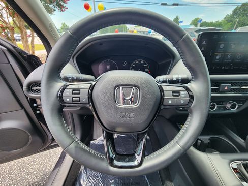 Certified 2024 Honda HR-V EX-L image 22