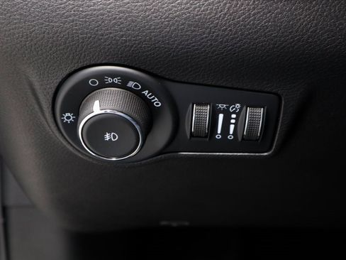 Used 2022 Jeep Compass Altitude image 26