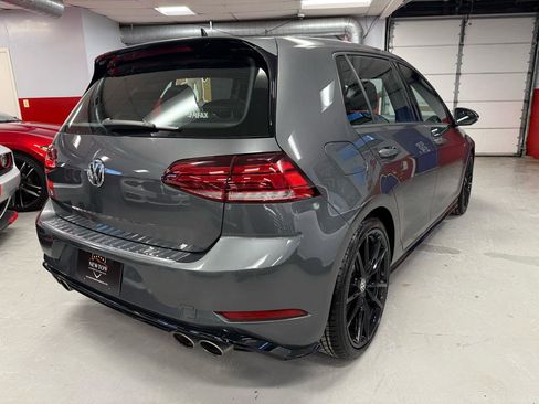 Used 2019 Volkswagen Golf R 4-Door image 6