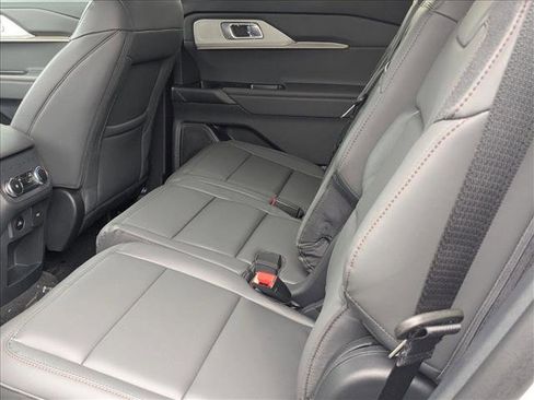 New 2026 Ford Explorer Active w/ Active Comfort Package image 14